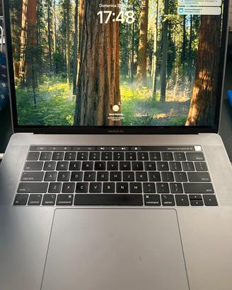 MacBook pro  15” 2018