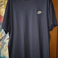 Nike T-shirt 