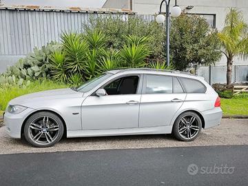 BMW 325i XDrive touring full optional