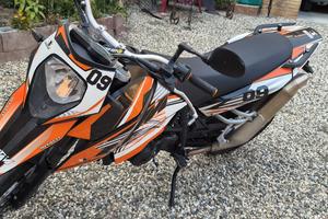 KTM Smm 690