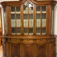 Sala da pranzo completa