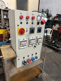 Quadro elettrico 30x60h100 in perfette condizioni