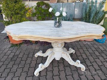 tavolo grande in stile shabby chic 