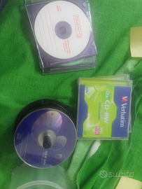 CD RW riscrivibili + CD R non riscrivibili