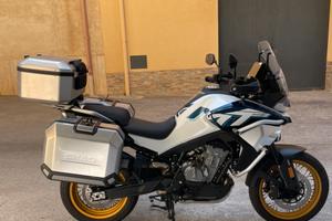 CF moto 800 MT