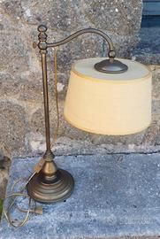 Lampada da tavolo ottone e paralume giallo