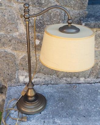 Lampada da tavolo ottone e paralume giallo