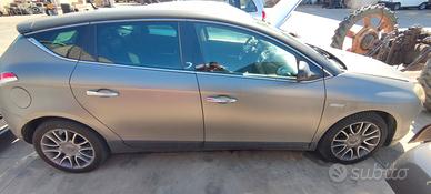 Sportelli destri Lancia delta 2010