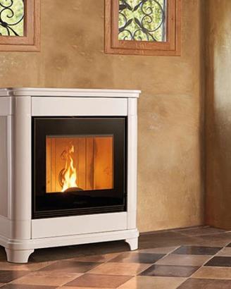 STUFA A PELLET PIAZZETTA MOD. P 945 C BIANCA