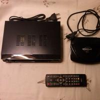 Due decoder vecchio digitale terrestre Digi Quest