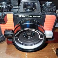 nikonos 5 con 2 obbiettivi e flash