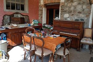 Casale indipendente con terreno 5.000 mq