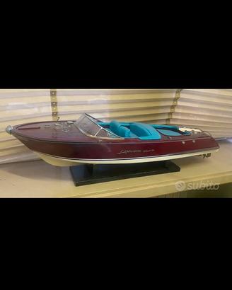 Modello barca Aquarama Riva da collezione