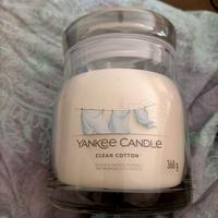 Yankee Candle  clean cotton