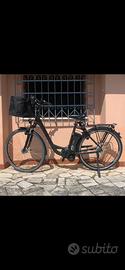 Bici city bike elettrica