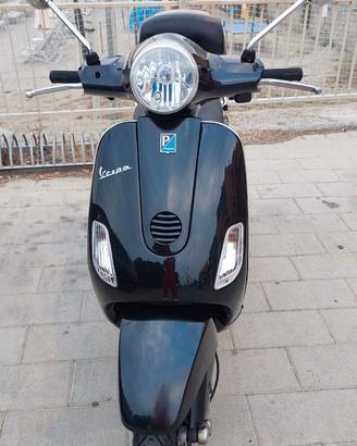Vespa LX 150