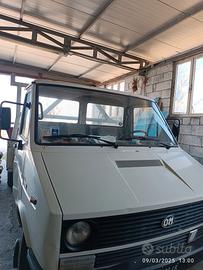 camioncino Om grinta 