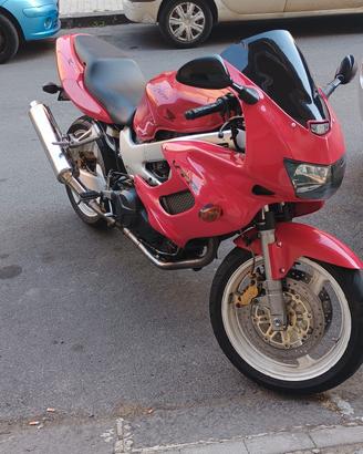 Honda VTR 1000 f Firestorm 