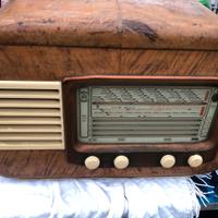 Radio a valvole Vara Torino 901