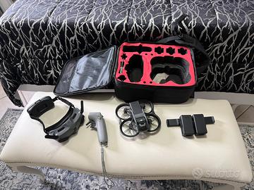 DJI avata Explorer + combo batterie