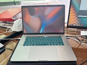 MacBook pro 15”