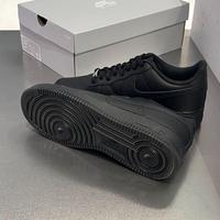 NIKE AF1 nere EU45