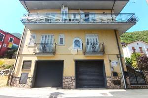 3 LOCALI A SERINO