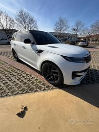 Land rover sport