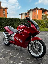 Honda VFR750 RC36