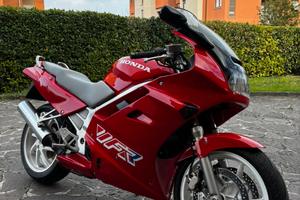 Honda VFR750 RC36