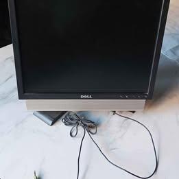 Monitor 17 pol per videosorveglianza e PC