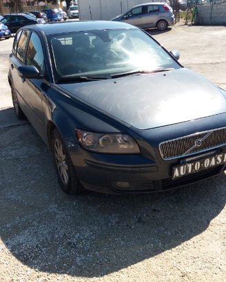 Volvo v50 sw 2 0 td 06 ricambi