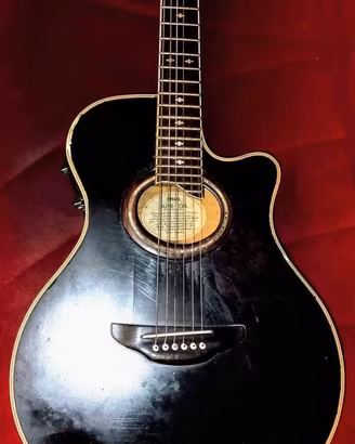chitarra acustica elettrificata Yamaha  -10 a