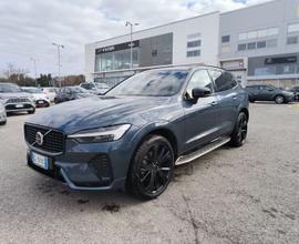 Volvo XC60 B4 (d) automatico Plus Dark