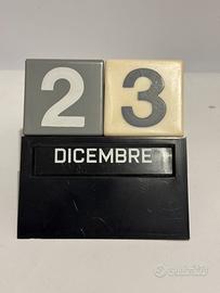 Calendario perpetuo da scrivania pubblicitario