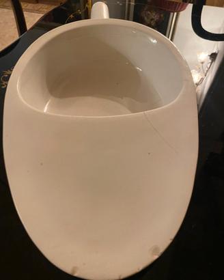 Orinatoio in ceramica antico