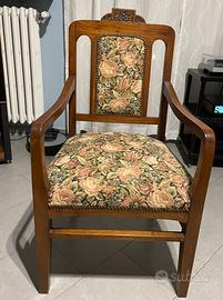 Poltrona antica tessuto floreale