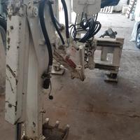 Retroescavatore per trattore