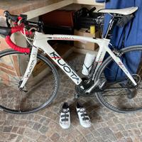 Bici da corsa Kuota in carbonio