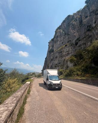 🚛 TRASLOCHI • SGOMBERI • TRASPORTI MOTO | SPONDA