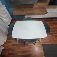 Tavolo allungabile in vetro + sedie