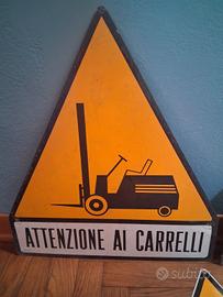 Cartello carrelli 