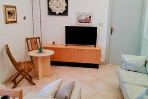 Bilocale ristrutturato vista mare