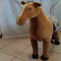 Cavallo cavalcabile  in morbido peluche per bambin
