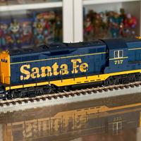 Treno Locomotiva  Proto 2000 Series Santa Fe 717
