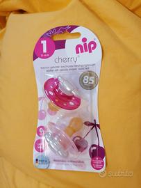 Ciucci caucciù Nip ciliegina