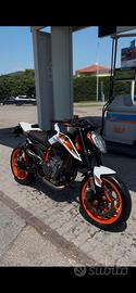 DUKE 890r 2021