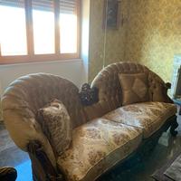 Elegante Soggiorno in Stile Rococò–Perfetto stato