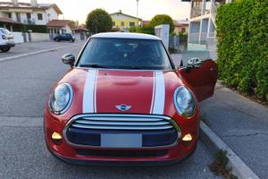 Mini Cooper 1500 turbo 