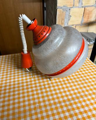 Lampadario anni 70'con circolina 32 Watt.